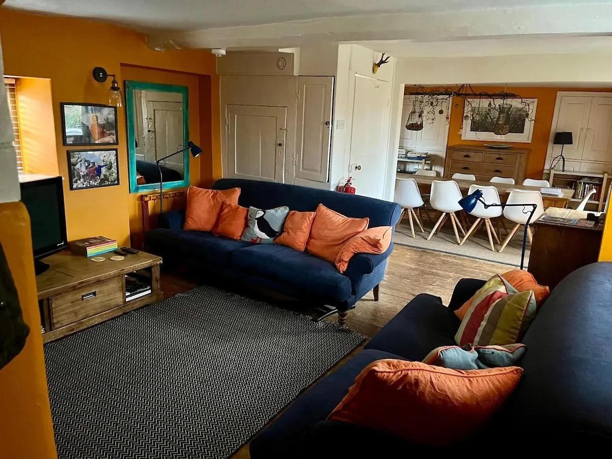 Spacious Somerset Cottage - Great Rural Location Bristol