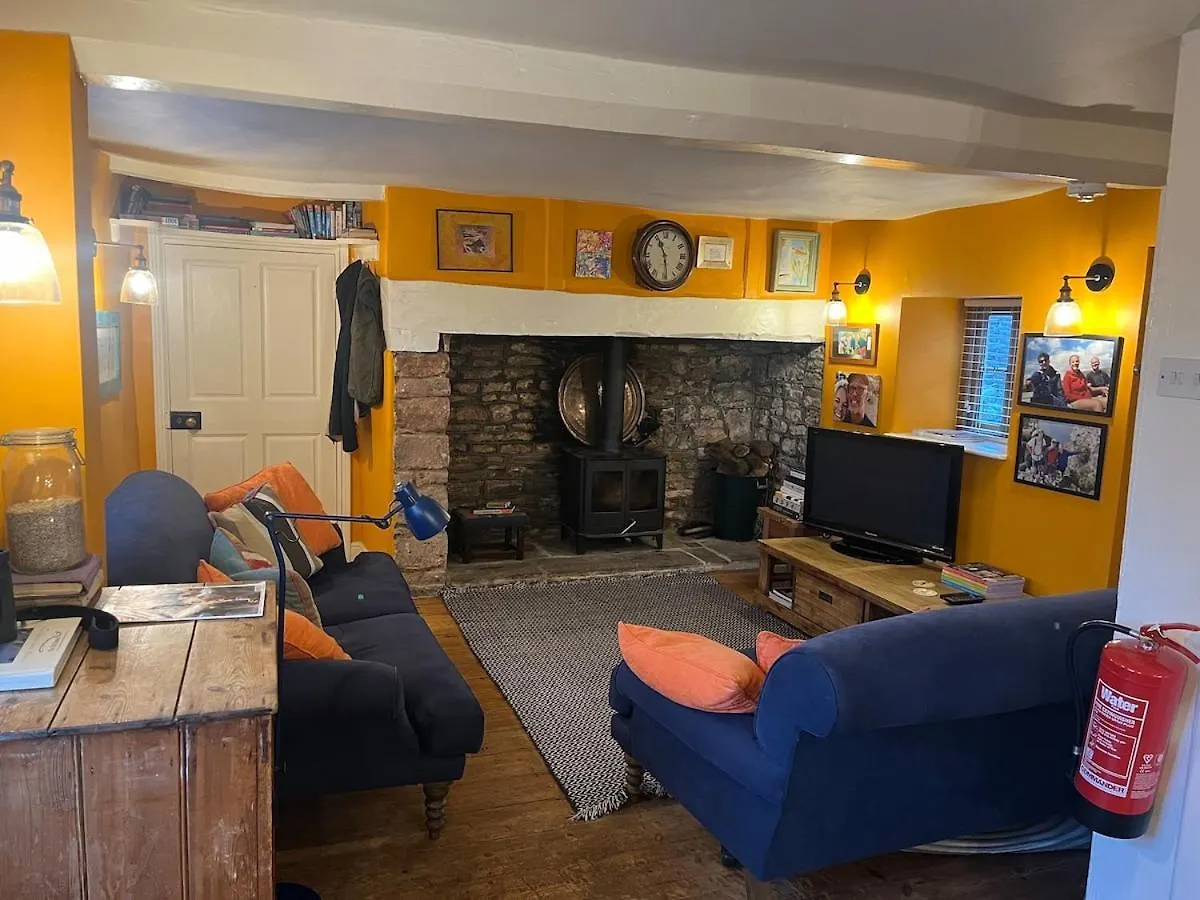 Spacious Somerset Cottage - Great Rural Location Bristol